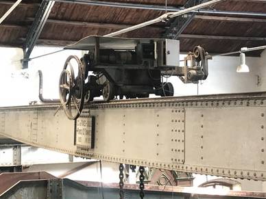 Motril continúa engrandeciendo su patrimonio industrial con la reparación del puente-grúa de la Fábrica del Pilar