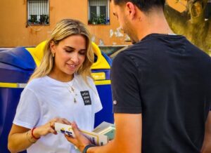 Contenedor gris en Motril